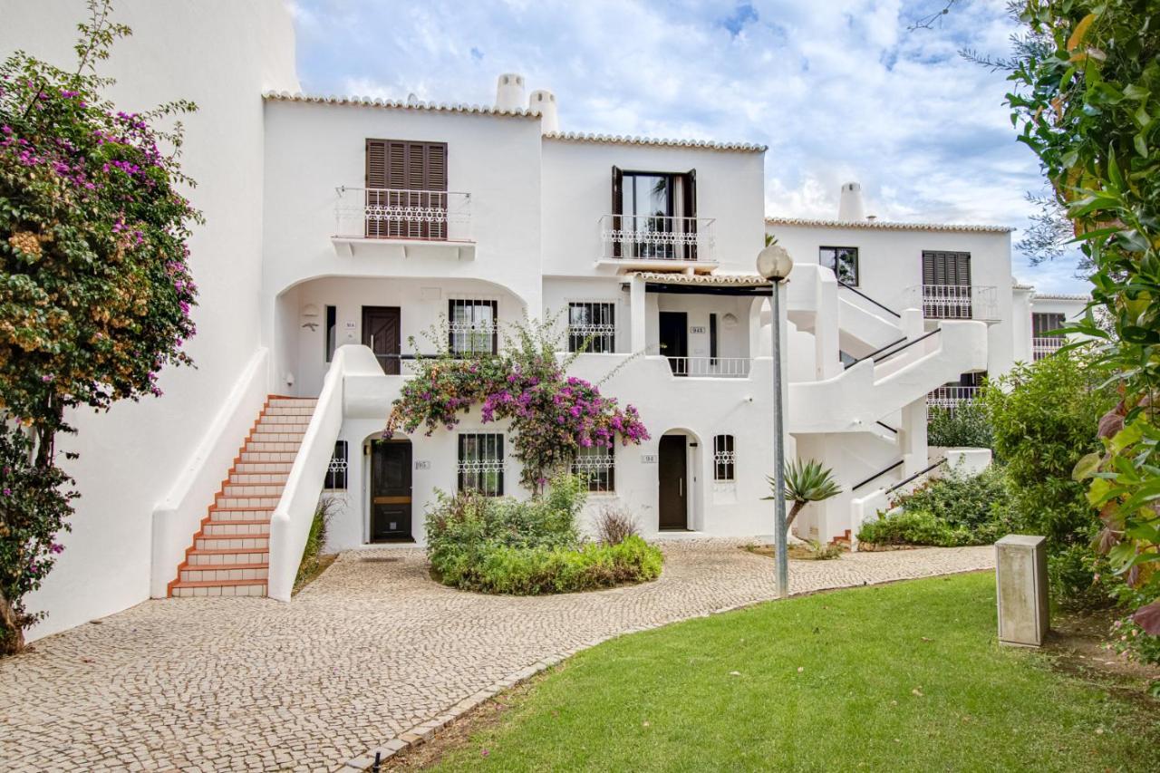 Seaside Retreat With Pool, Ac, And Fast Wi-Fi Leilighet Albufeira Eksteriør bilde