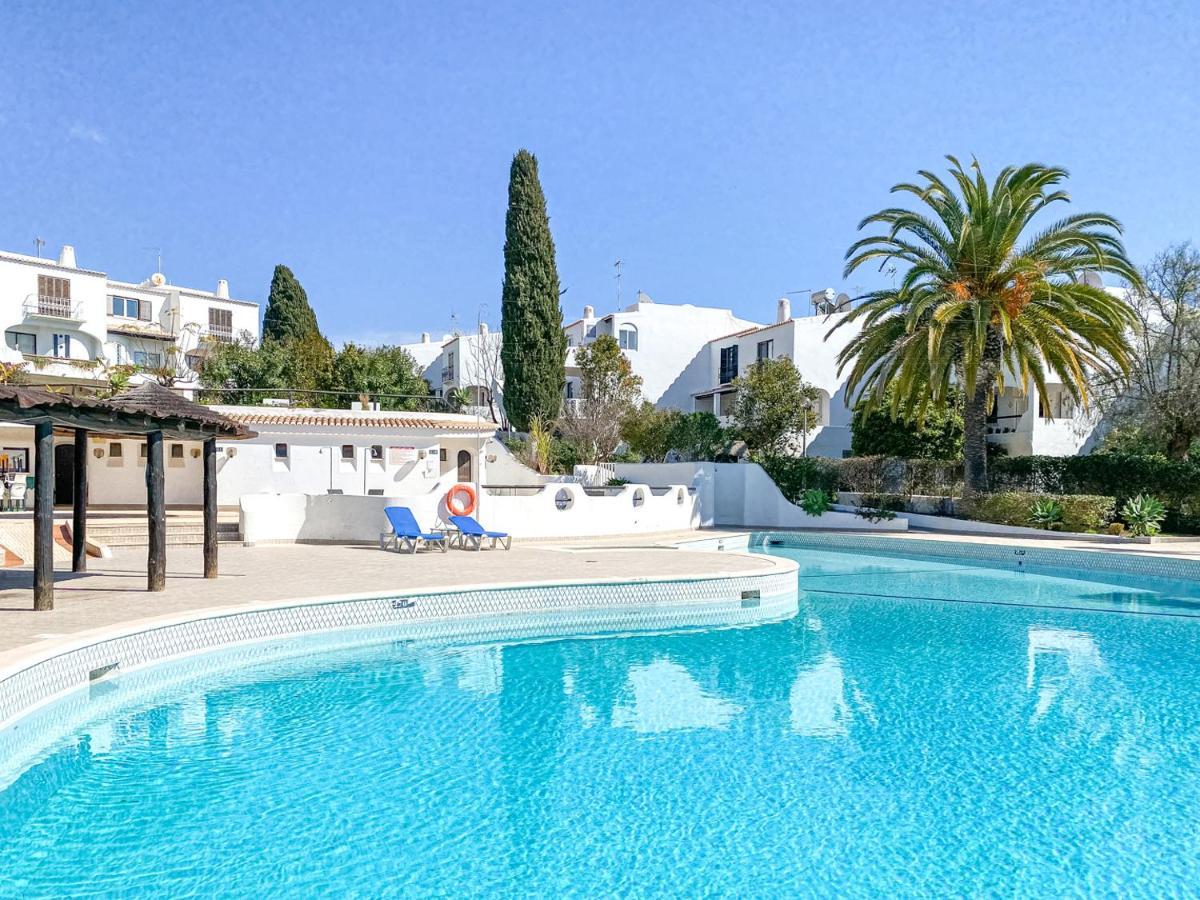 Seaside Retreat With Pool, Ac, And Fast Wi-Fi Leilighet Albufeira Eksteriør bilde